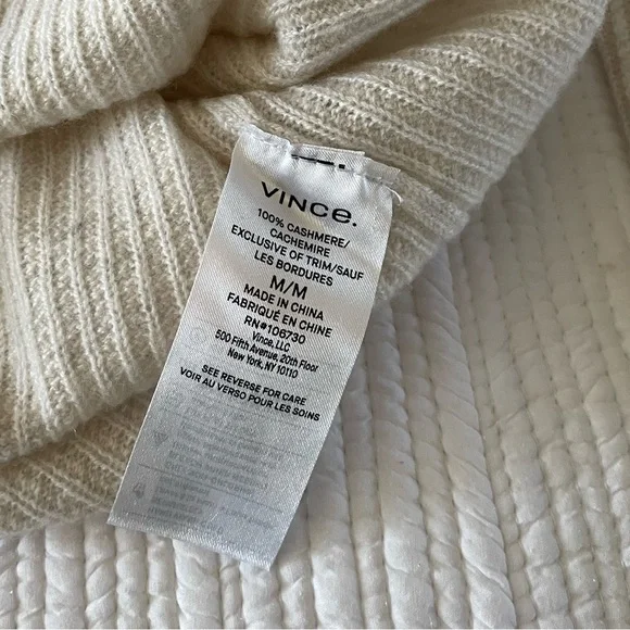 Vince 100% Cashmere V Neck Sweater - Picture 4 of 7